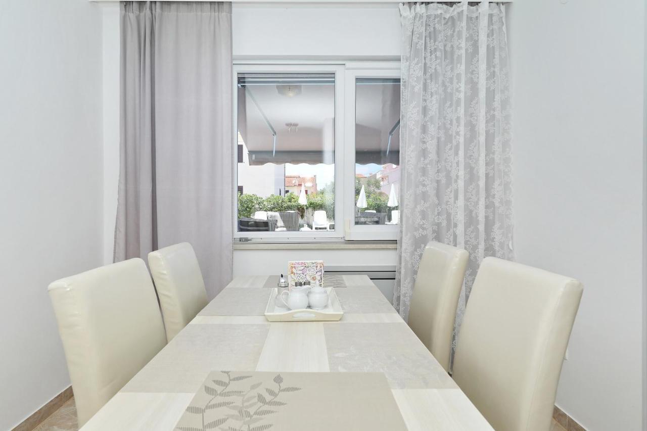Apartments Punta Привлака Экстерьер фото